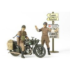 TAM35316 - 1/35 BSA M20 MOTORCYCLE W MILITARY POLICE (PLASTIC KIT)