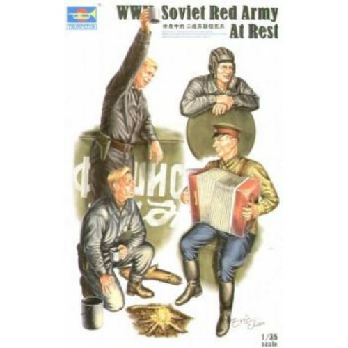 TM00413 - 1/35 WWII SOVIET TANK SOLDIERS (PLASTIC KIT)