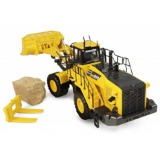 UH8153 - 1/50 KOMATSU WA600-8 STONE HANDLER (INCLUDES BUCKET AND FORK)