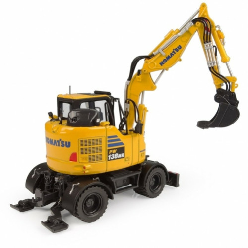 UH8190 - 1/50 KOMATSU PW 138 MR-11
