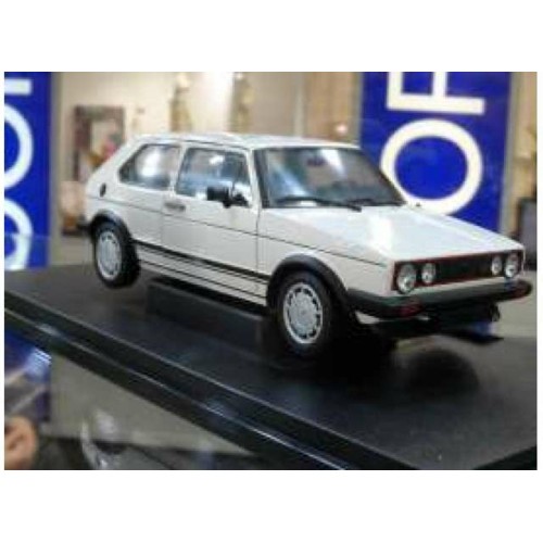 W18039W - 1/18 VOLKSWAGEN GOLF GTI WHITE